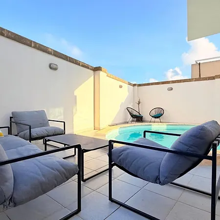 Private Pool Escape - Stylish Island * San Ġwann