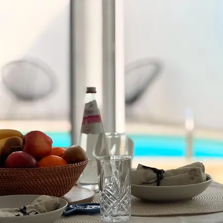 Ultimate Group Getaway Near St Julian's & Seafront Villa