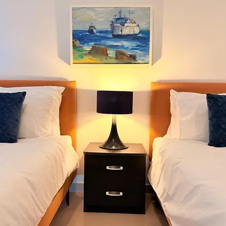 Ultimate Group Getaway Near St Julian's & Seafront Villa *
