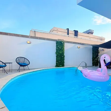 Villa Ultimate Group Getaway Near St Julian's & Seafront San Gwann